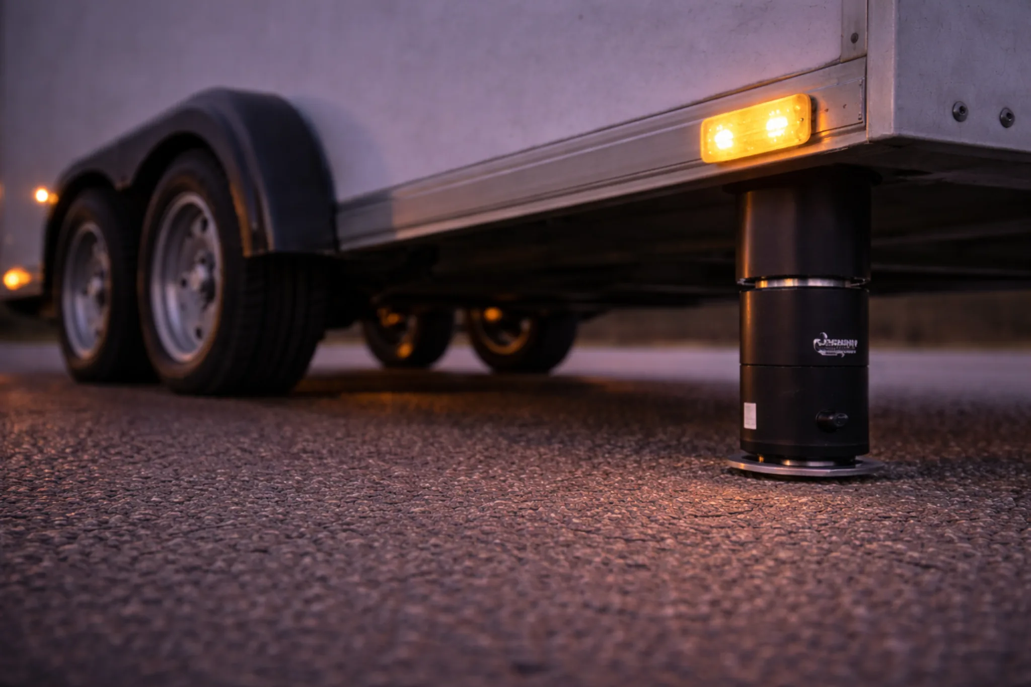 Close up of underslung sensing module